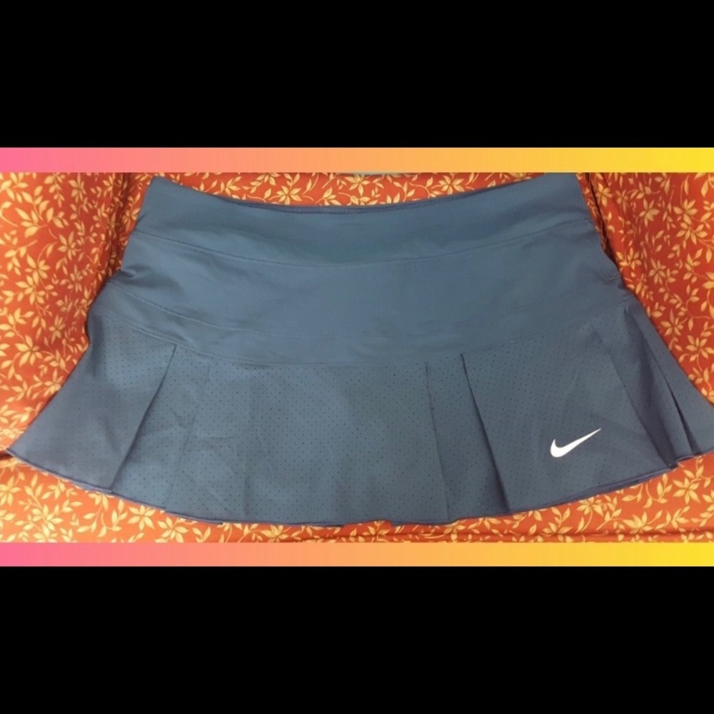 Nike Skort Dri-Fit Size Large